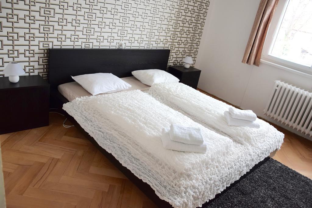 Classical House In Prague 6 Экстерьер фото